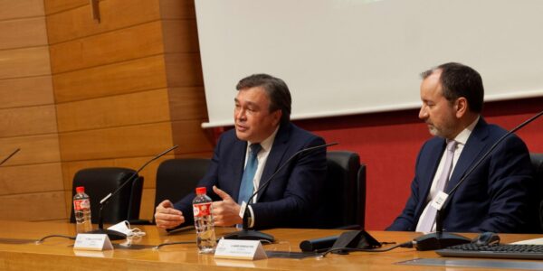 Guitarte y Rodríguez-Pose denuncian que no se dan oportunidades al talento de los territorios