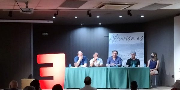 Teruel Existe celebra asamblea ciudadana en Alcorisa y se reúne con empresarios y asociaciones
