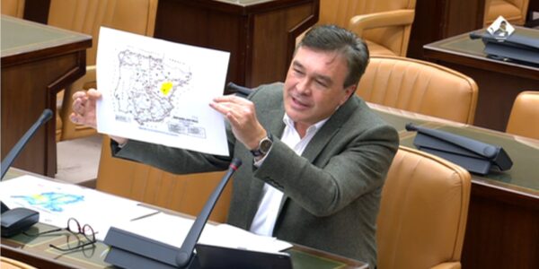 Guitarte al secretario de Infraestructuras: «en Teruel nos negamos a ser el agujero negro de España»