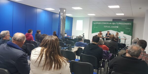 Encuentro de Teruel Existe con los turolenses del Jiloca en Monreal del Campo